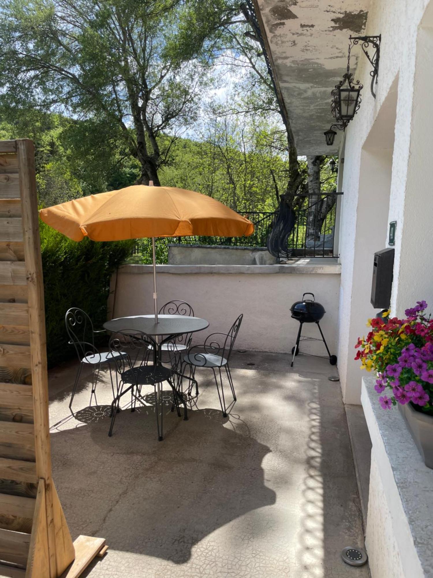 Apartamento Pont De Frappe Chabottes Exterior foto